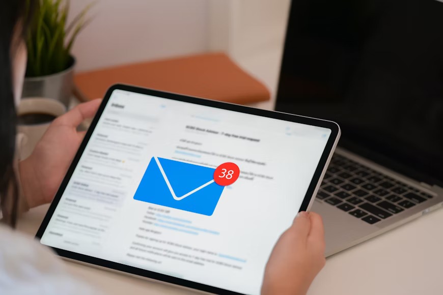 gmail outlook
